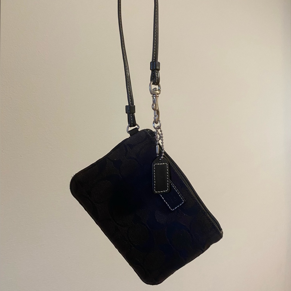 VINTAGE 2000s COACH: Signature C Wristlet/ Coin Purse - Black